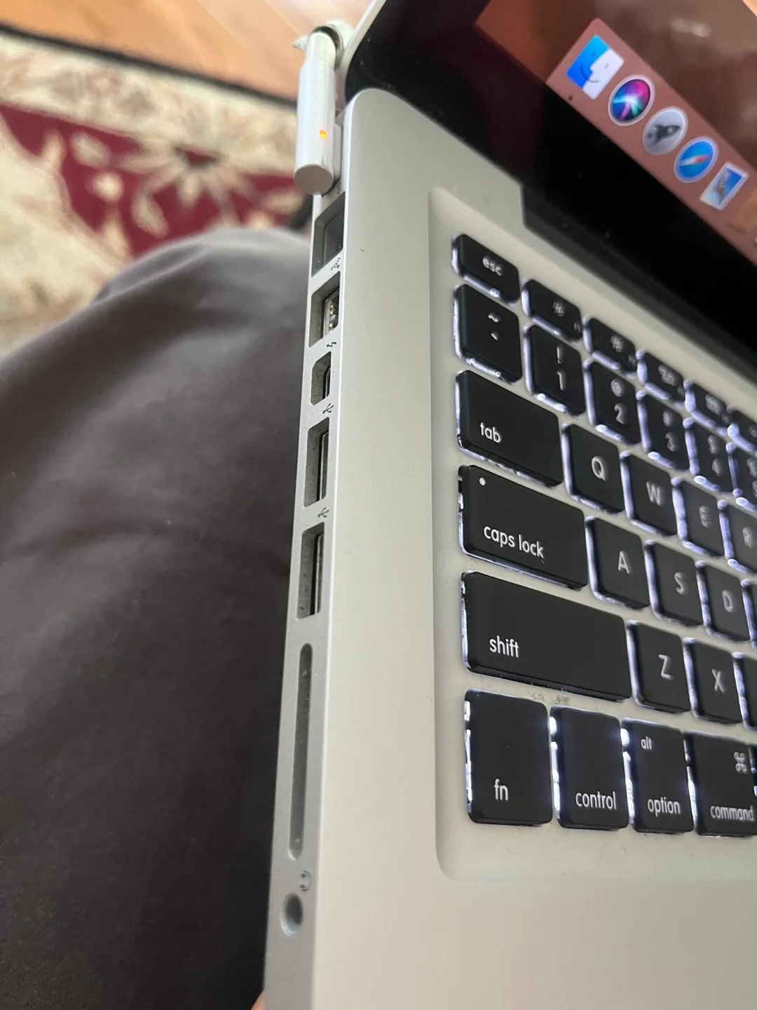 MacBook Pro image indicator(6)