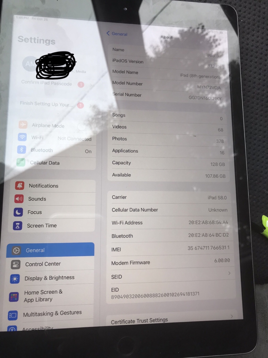 iPad 8th Generation 128GB - photo 2