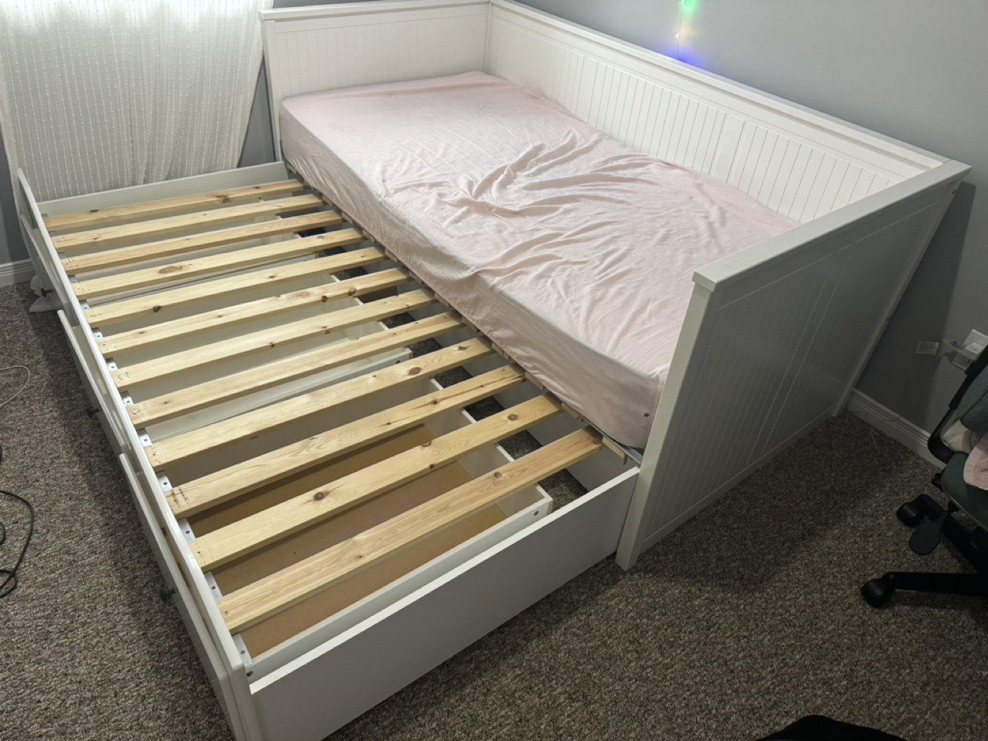 IKEA Hemnes Twin Daybed with Three Drawers - photo 2