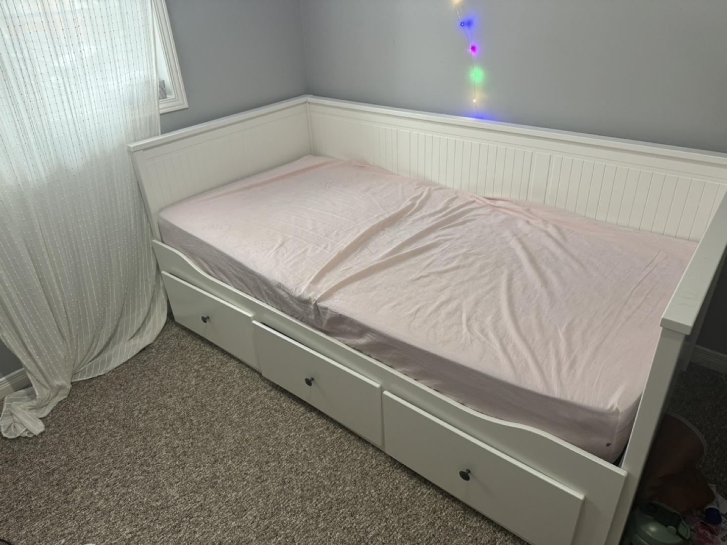 IKEA Hemnes Twin Daybed with Three Drawers