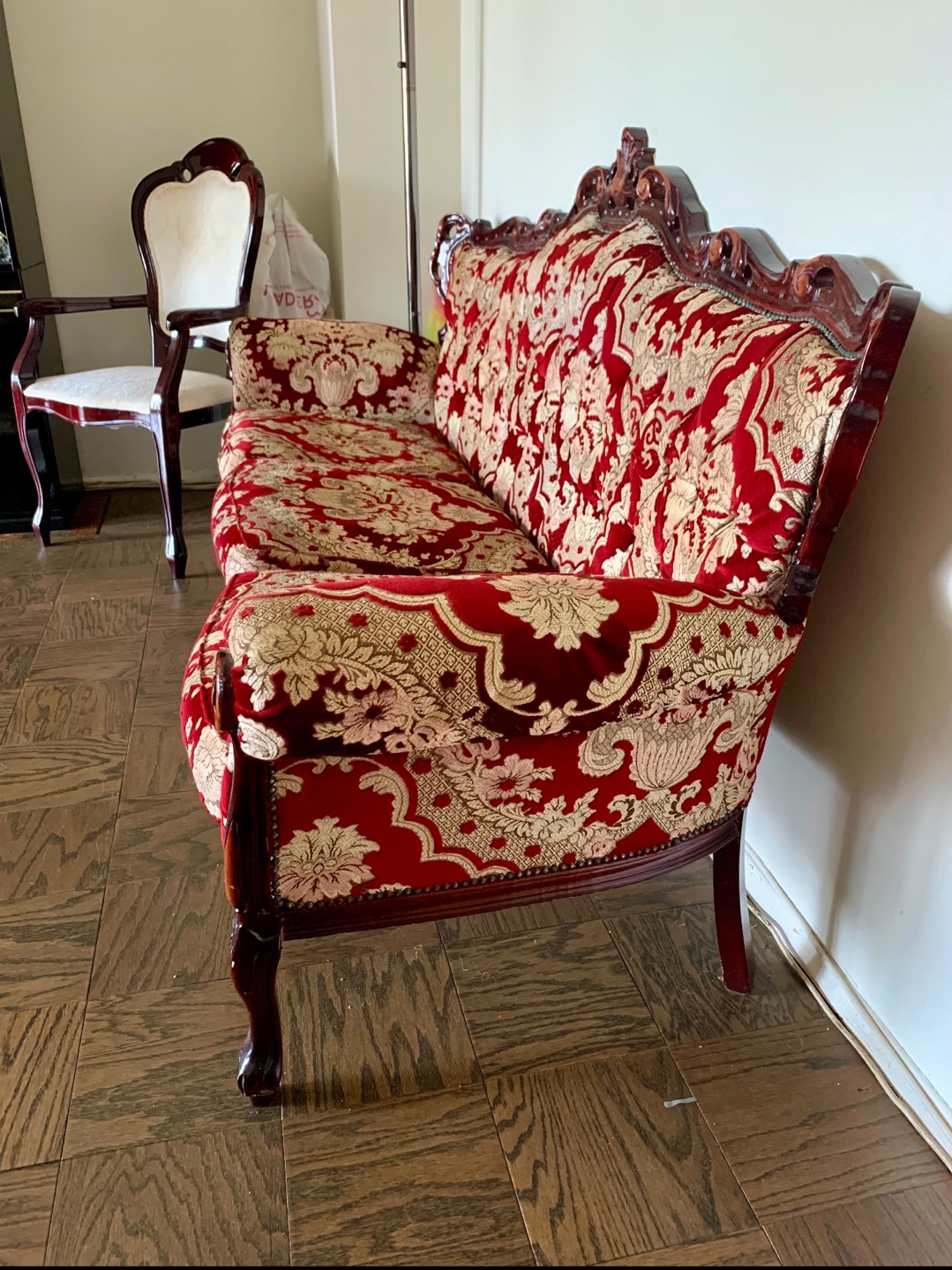 Vintage Red Velvet Sofa Set - photo 3