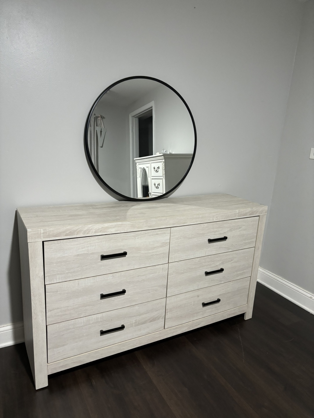 White Wash dresser - photo 5