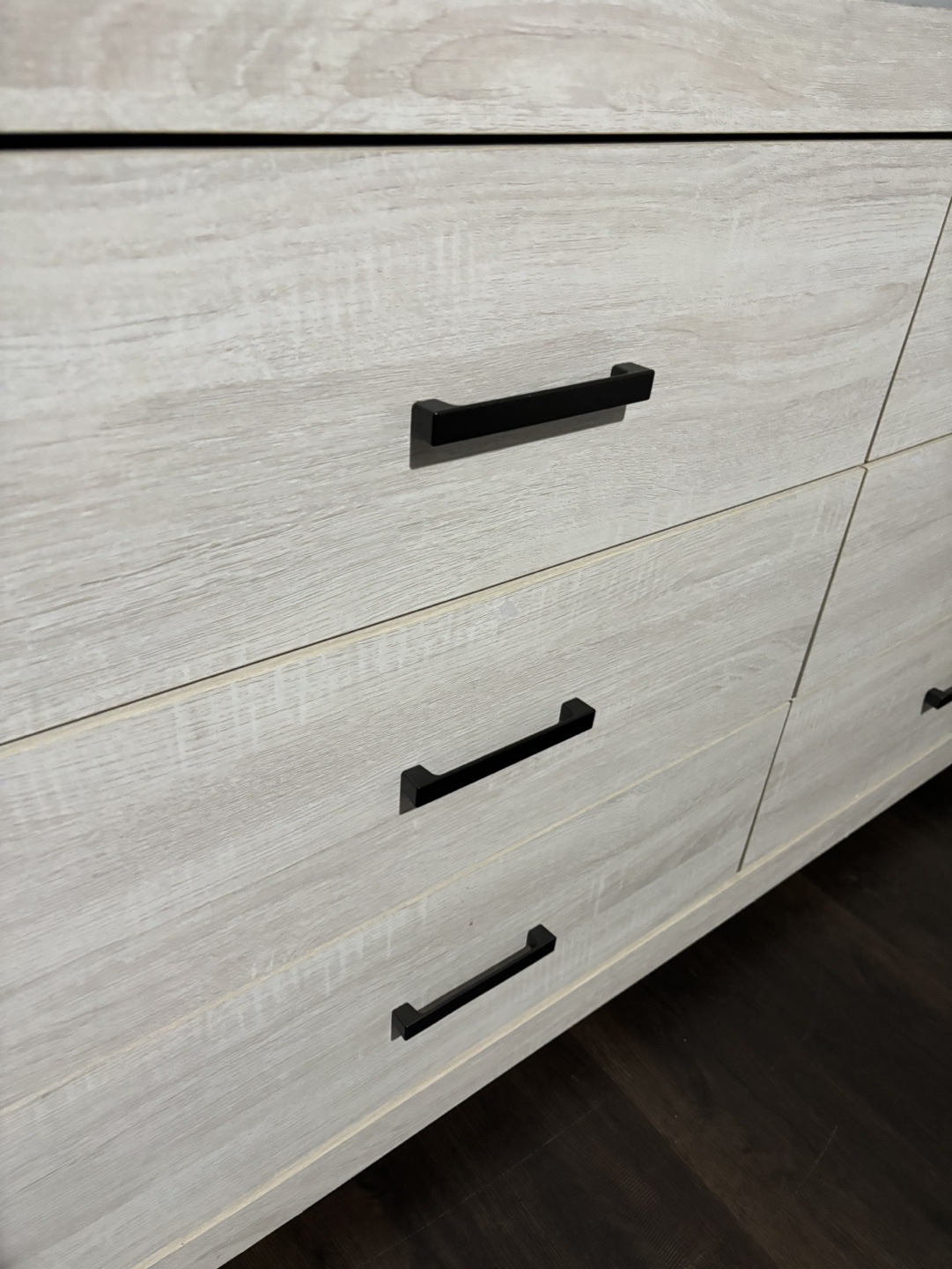 White Wash dresser - photo 3
