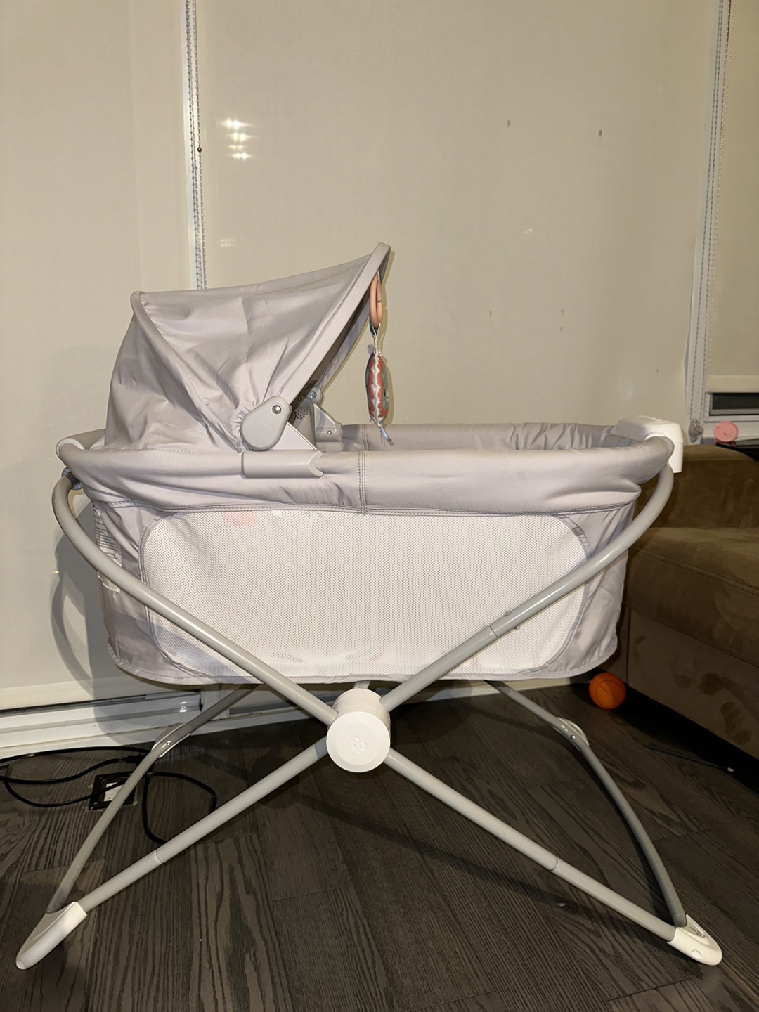 Baby Bassinet with Vibration and Music