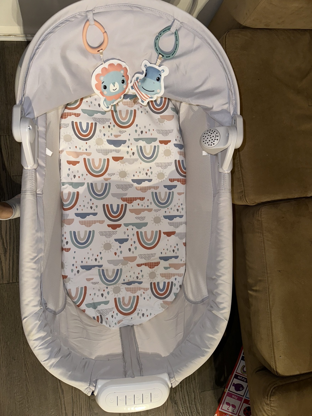 Baby Bassinet with Vibration and Music - photo 3