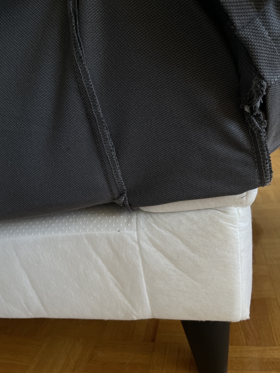 UPPLAND Ikea 3 seater Sofa with Pillows - photo 4