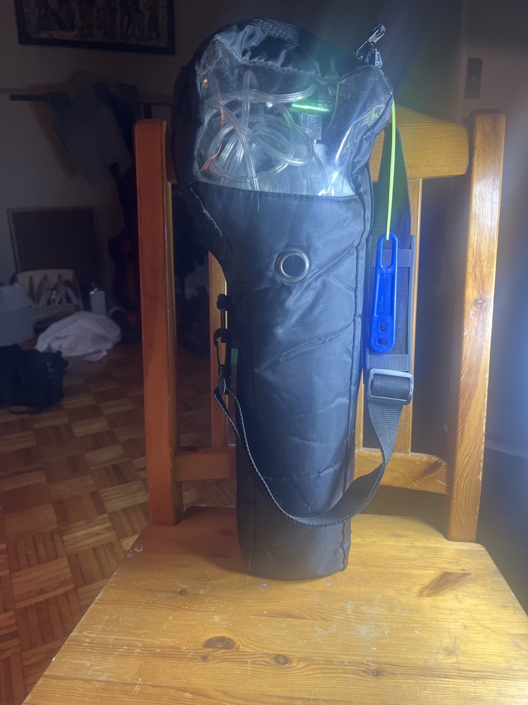 Oxygen Tank with Regulator and Mask - photo 3