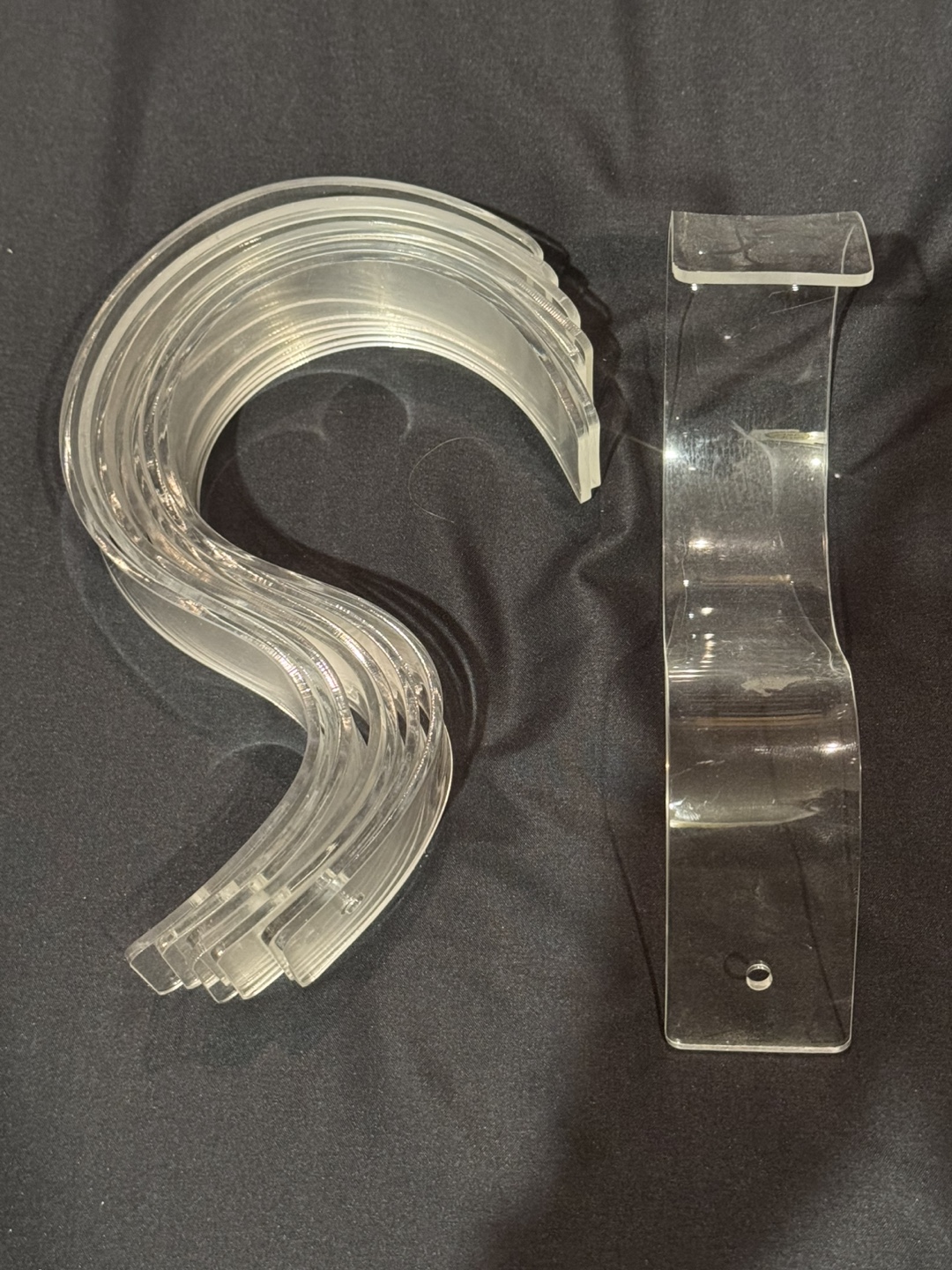 Clear Acrylic Belt Buckle Display Stand - photo 3