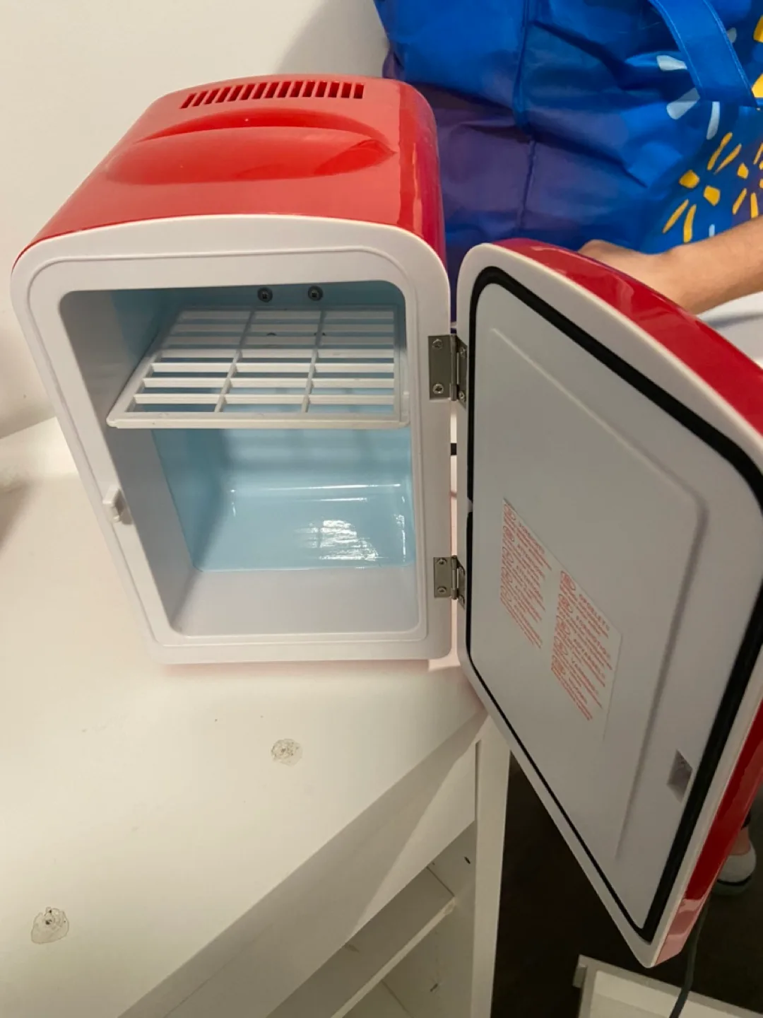 Coca-Cola Mini Fridge image indicator(3)