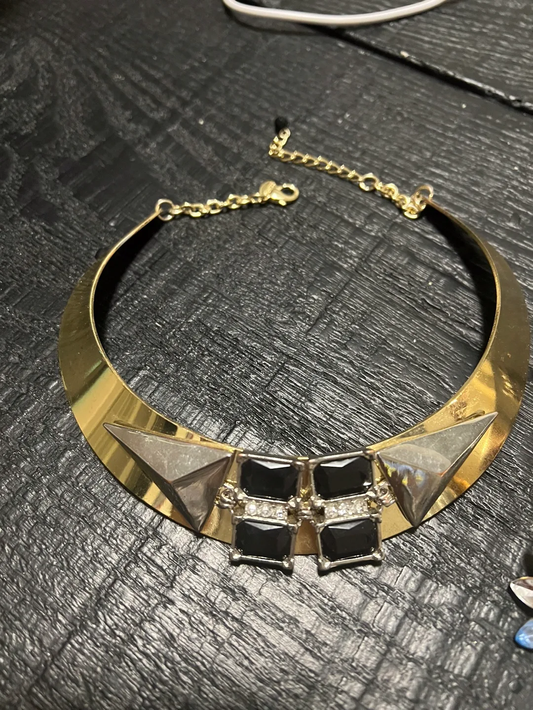 Two Gold Chokers image indicator(3)