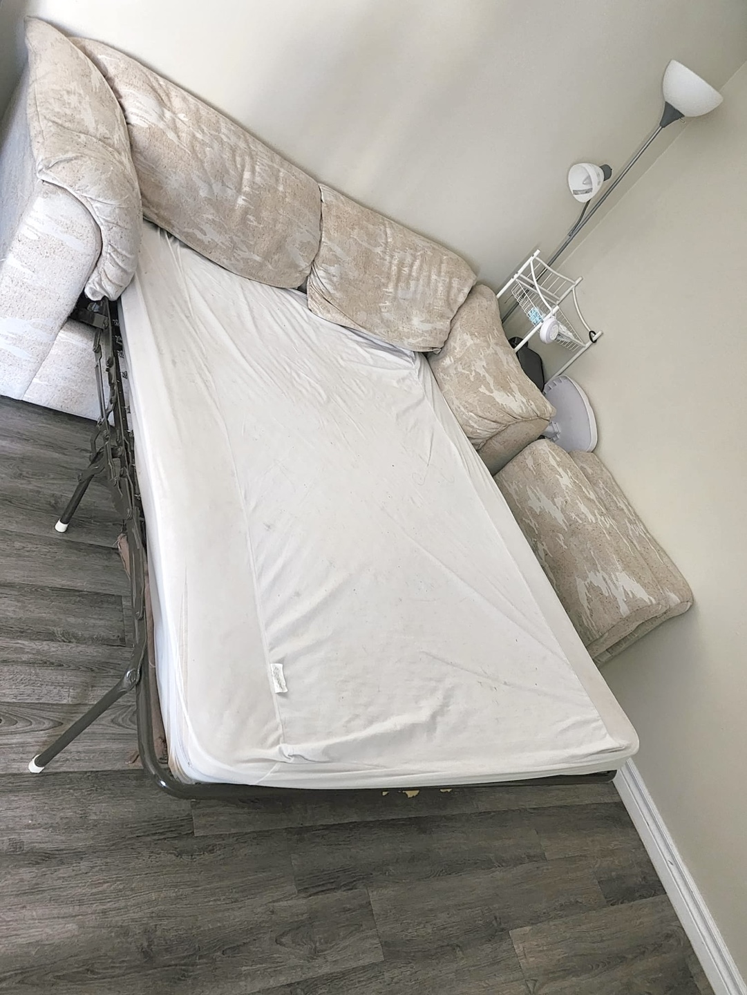 Pull-Out Sofa Bed - photo 3