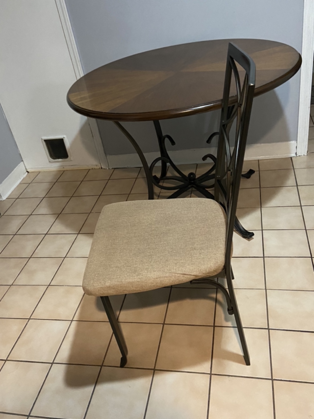 Chair Set of four metal frame