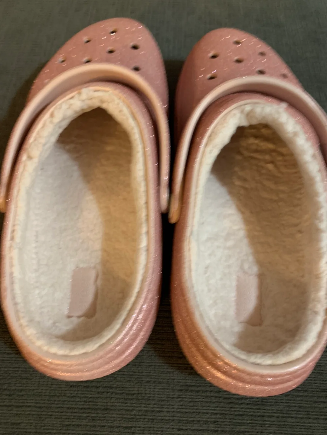 Lined Crocs image indicator(3)