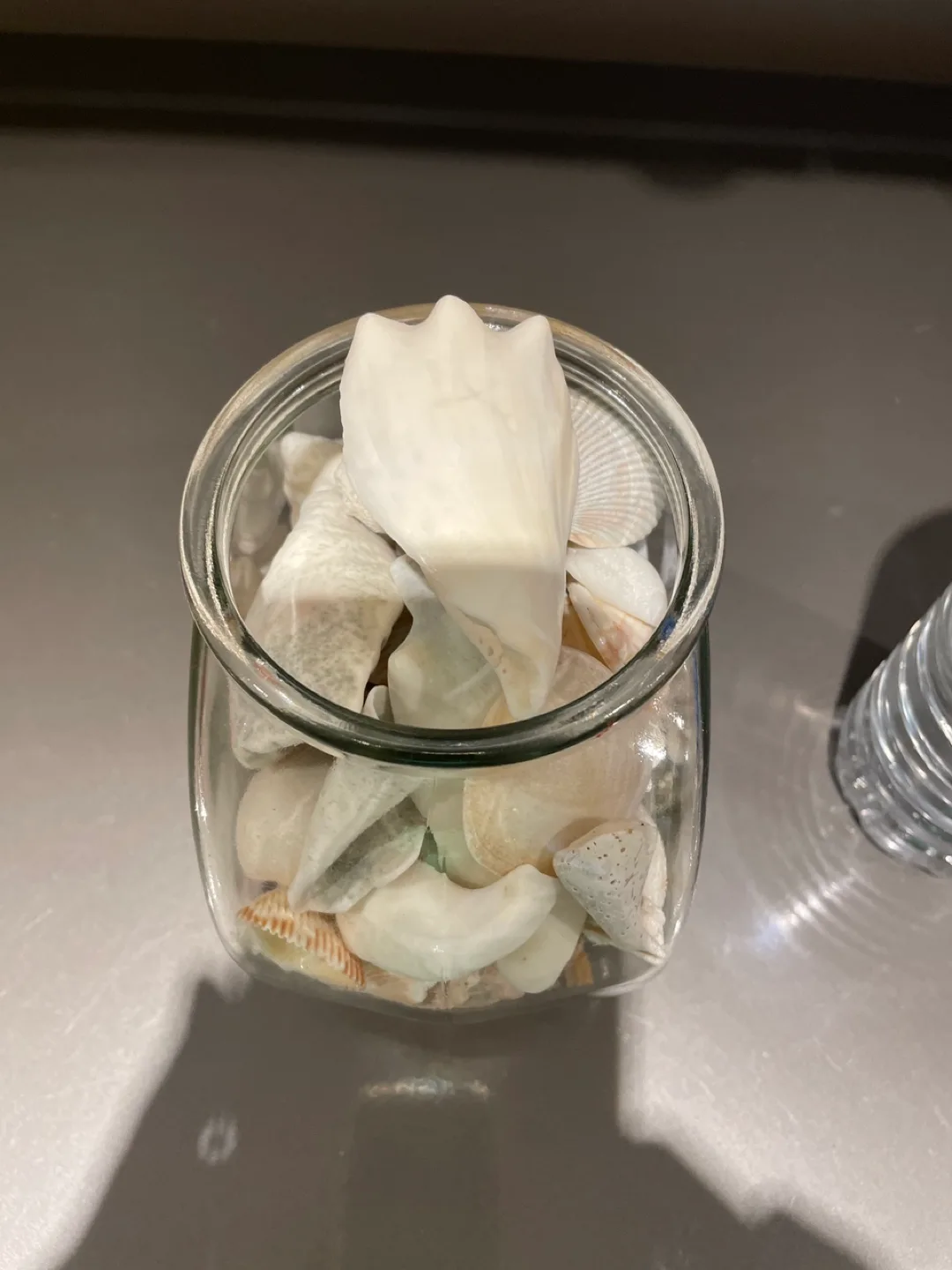 Seashells in Glass Jar image indicator(4)