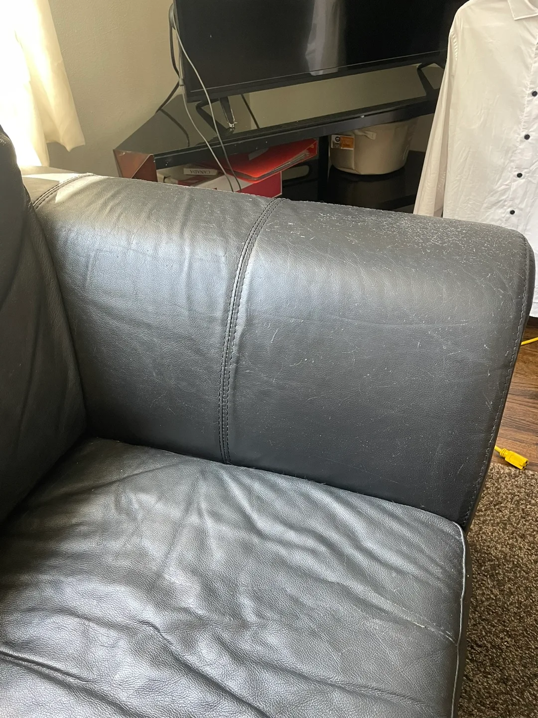 Black Leather Sectional Sofa image indicator(2)