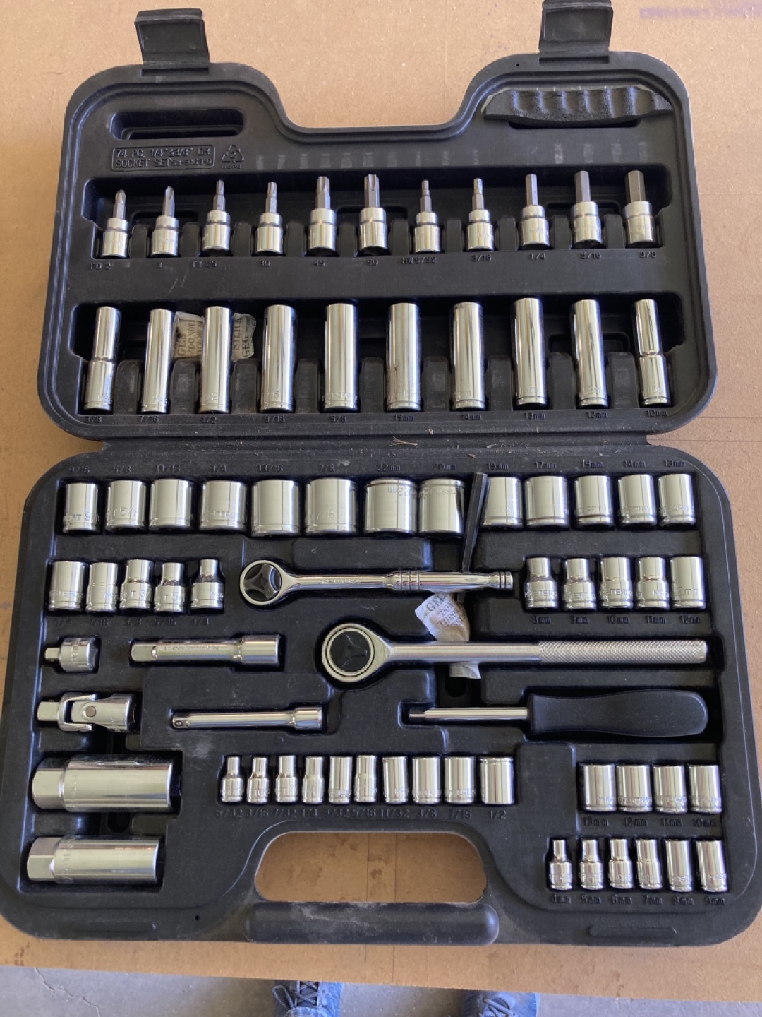Mastercraft Socket Set with Ratchet