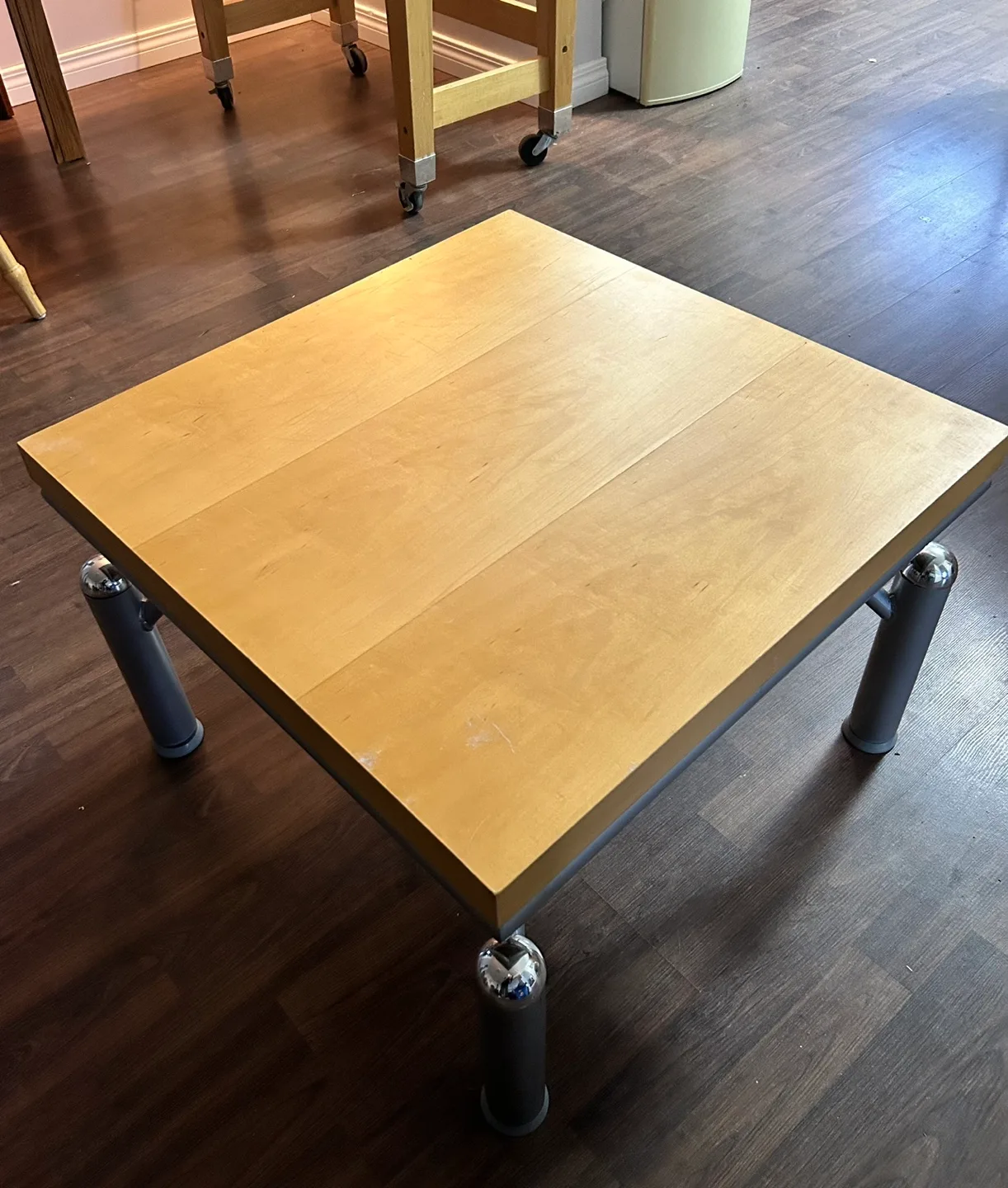 Square Coffee Table with Chrome Legs image indicator(2)