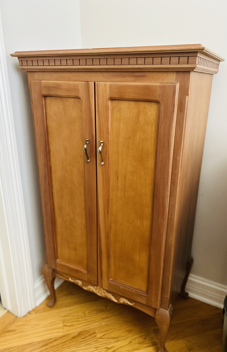 Wooden Cabinet with Two Doors and a Drawer
