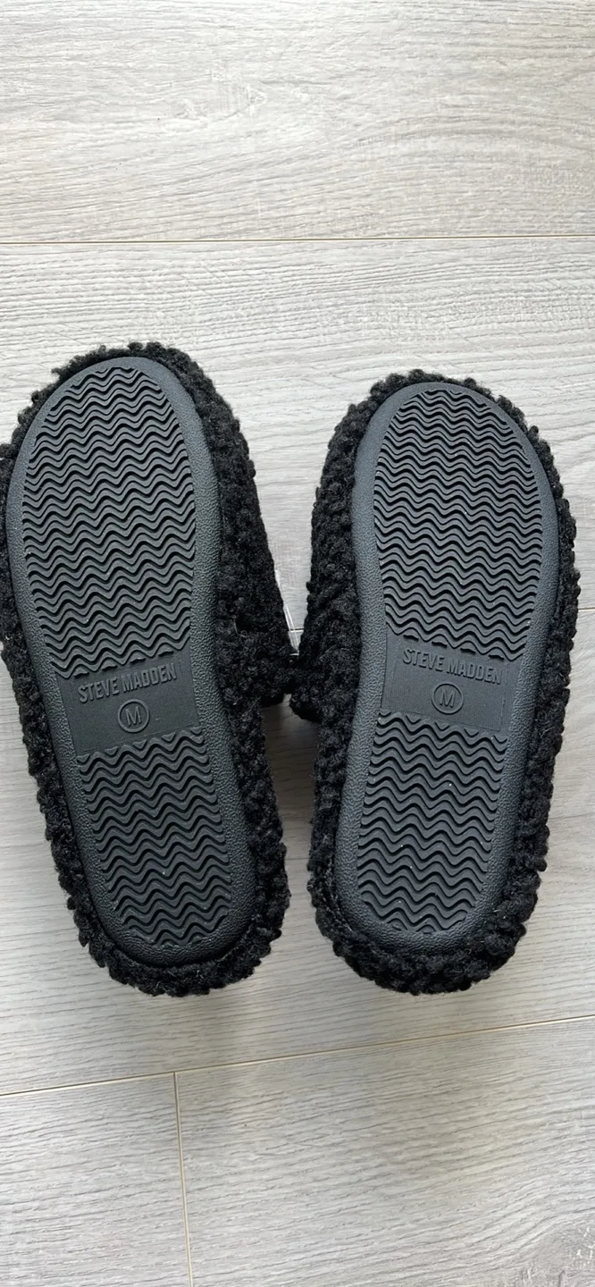 Steve Madden Black Fuzzy Slippers image indicator(2)