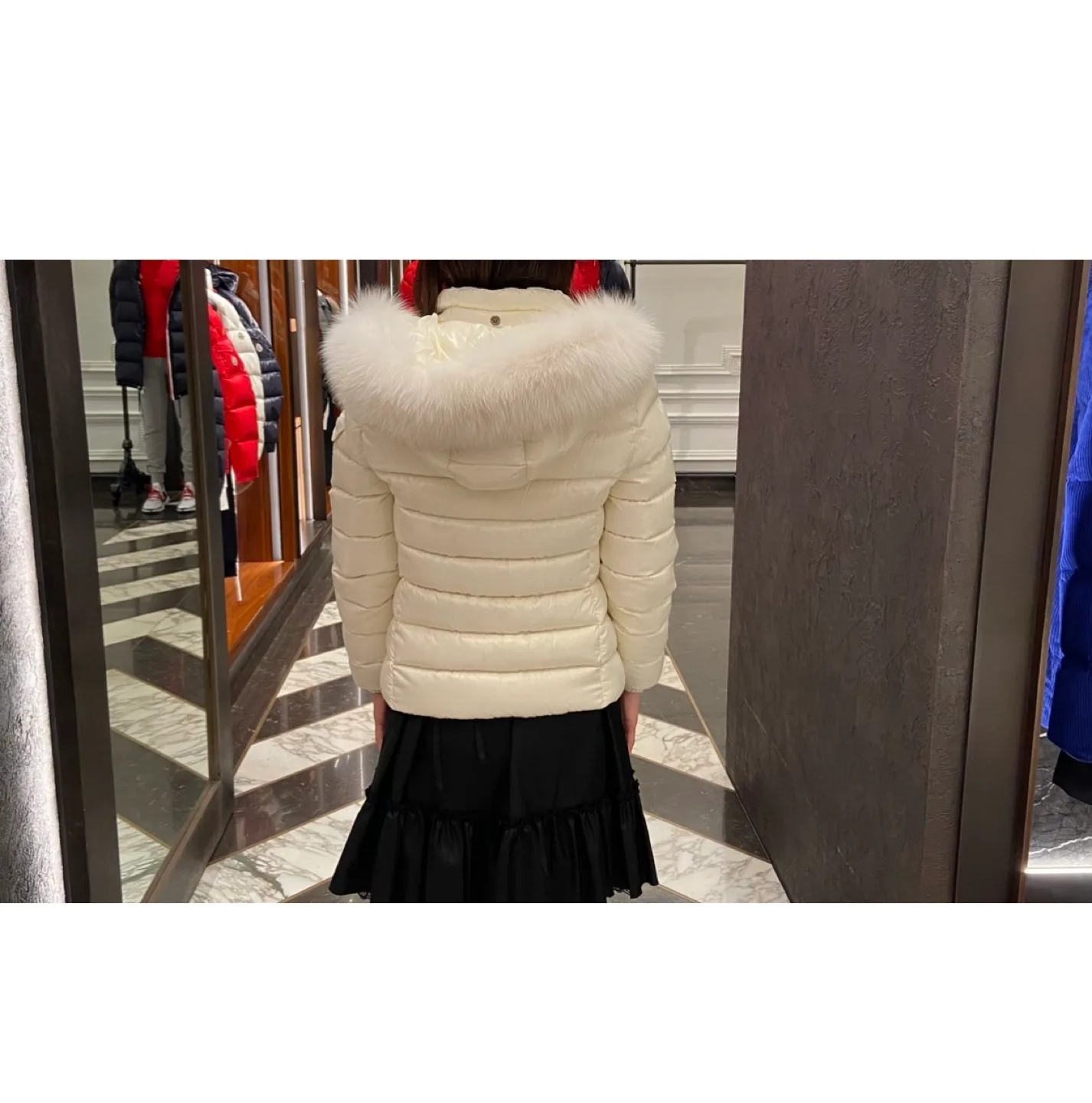 Moncler White Down Jacket image indicator(3)