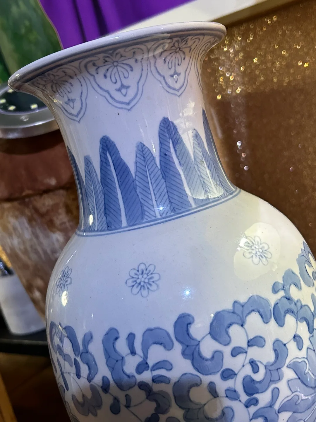 Blue and White Porcelain Vase image indicator(4)