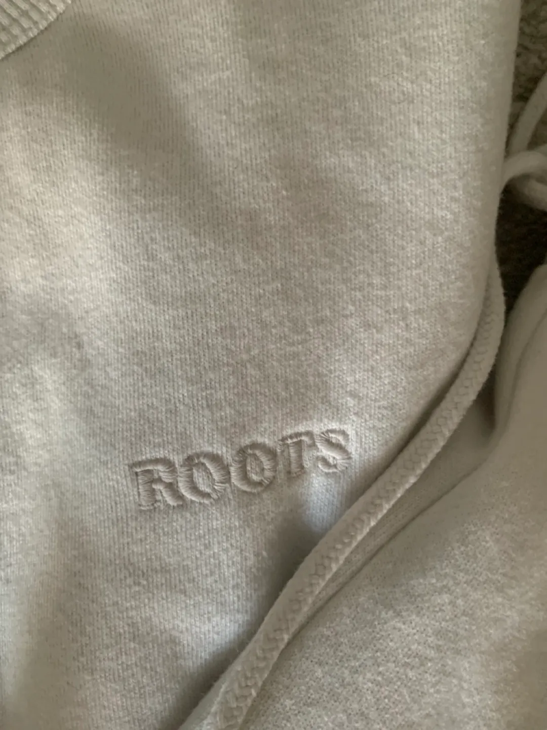 Roots cream Sweatsuit Size Small image indicator(5)