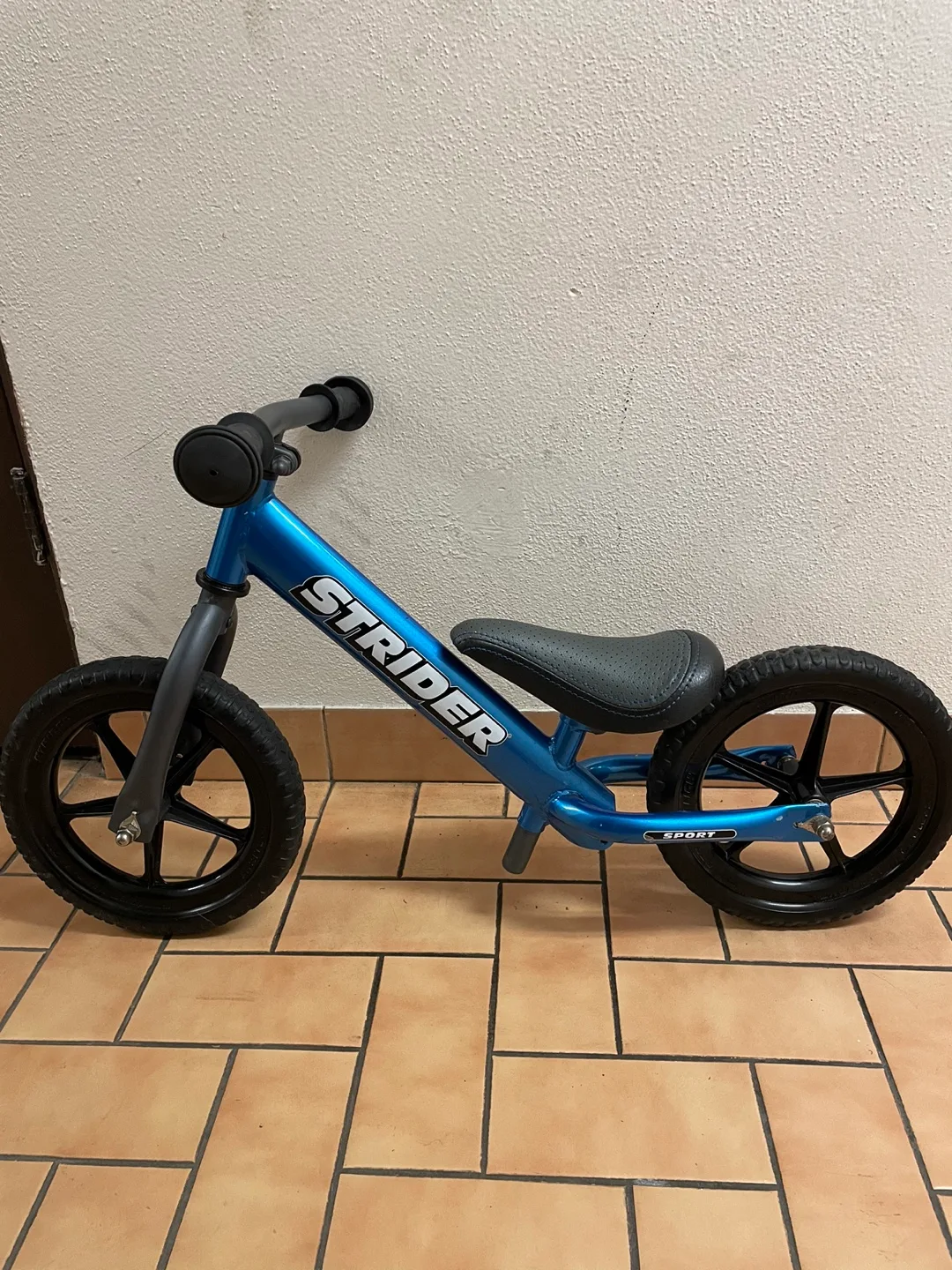 Strider Sport Balance Bike thumbnail