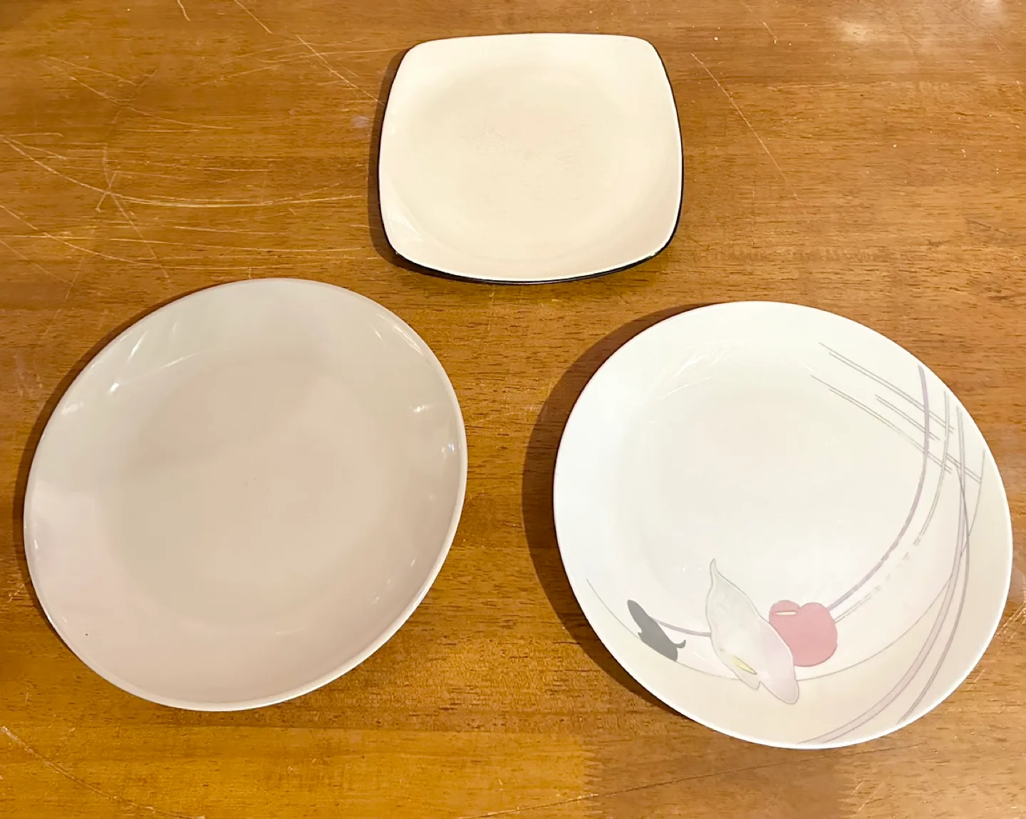 Set of 3 Ceramic Plates thumbnail