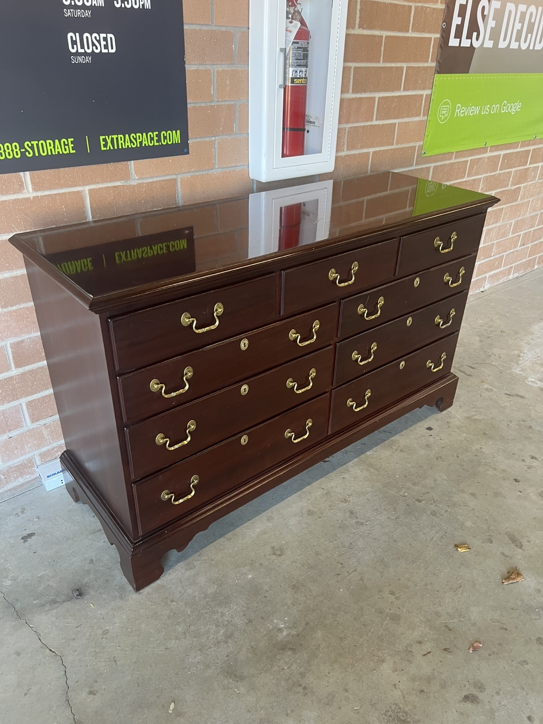 Lexington 9 Drawer Dresser - photo 2