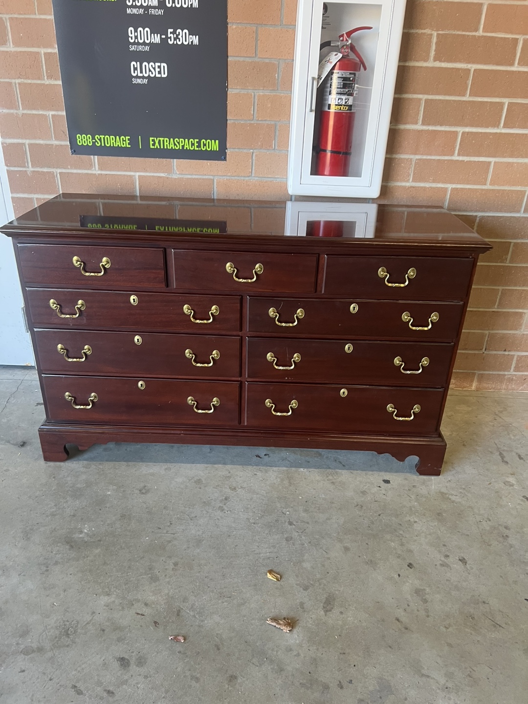 Lexington 9 Drawer Dresser