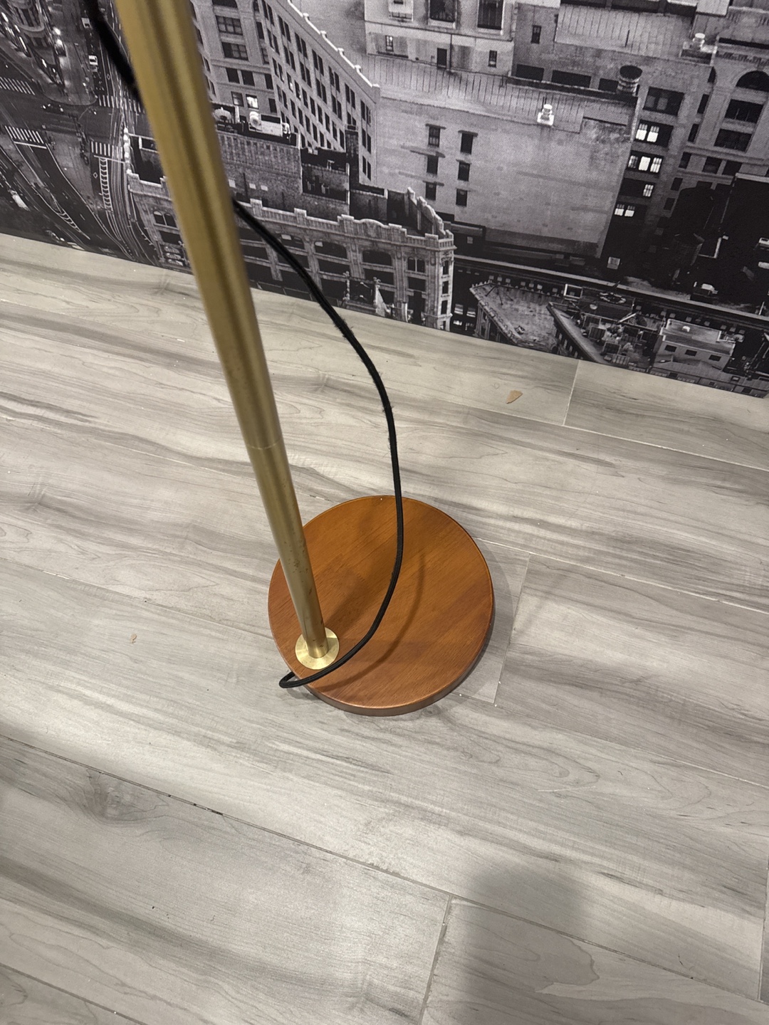 Gold Floor Lamp - photo 3