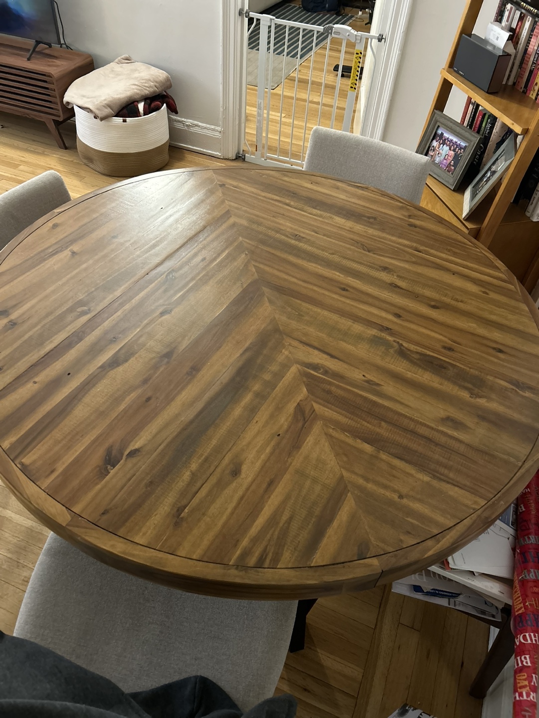 Round Wood Dining Table - photo 3