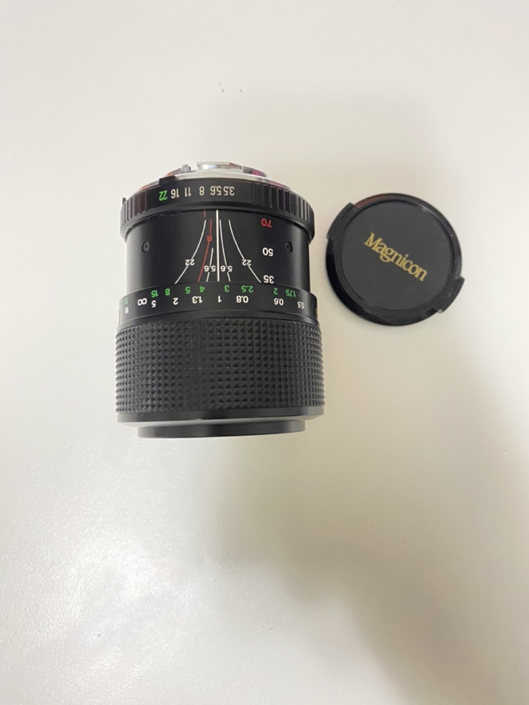 Magnicom 35-70mm Zoom Lens - photo 2