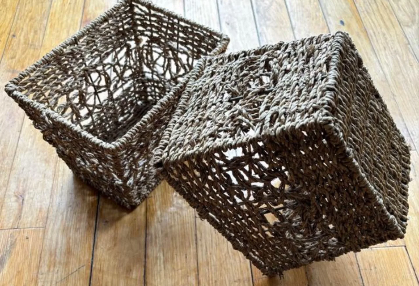 Small Wicker Decorative Baskets Set of 2 Like New image indicator(3)