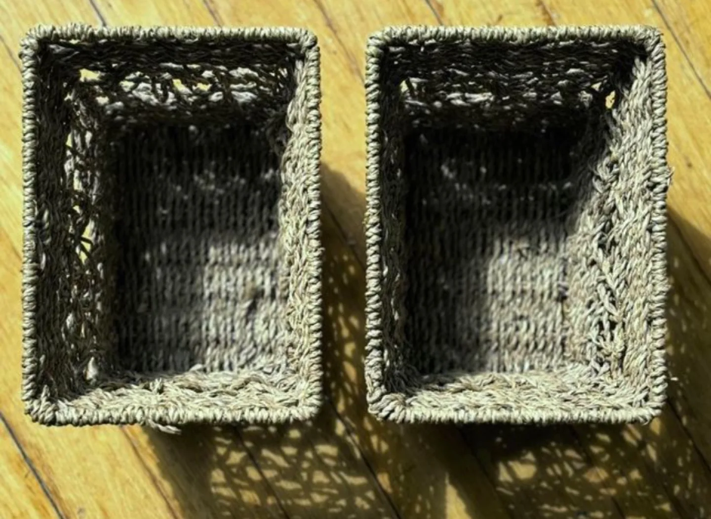 Small Wicker Decorative Baskets Set of 2 Like New image indicator(8)