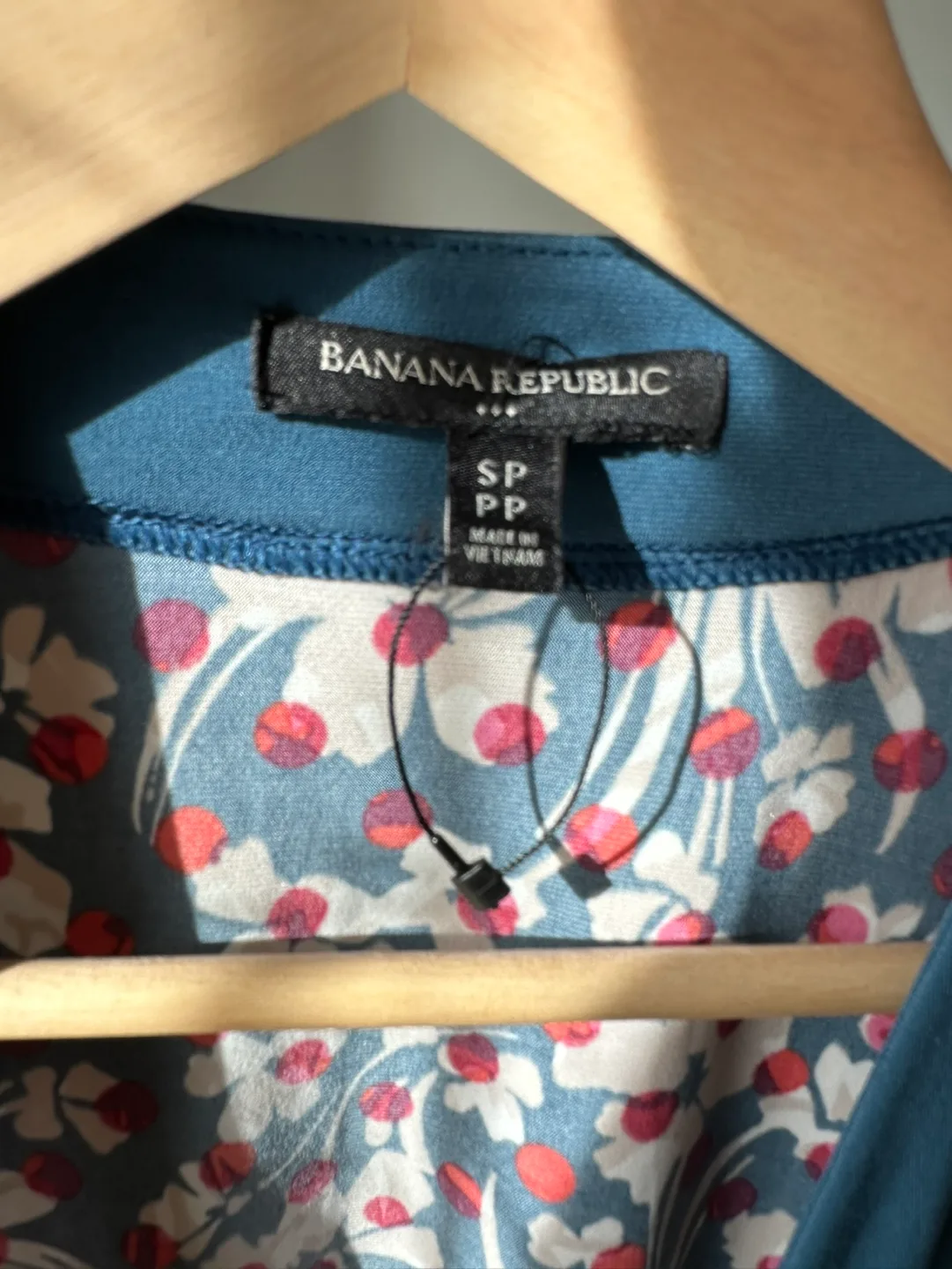 Floral Wrap Dress image indicator(5)