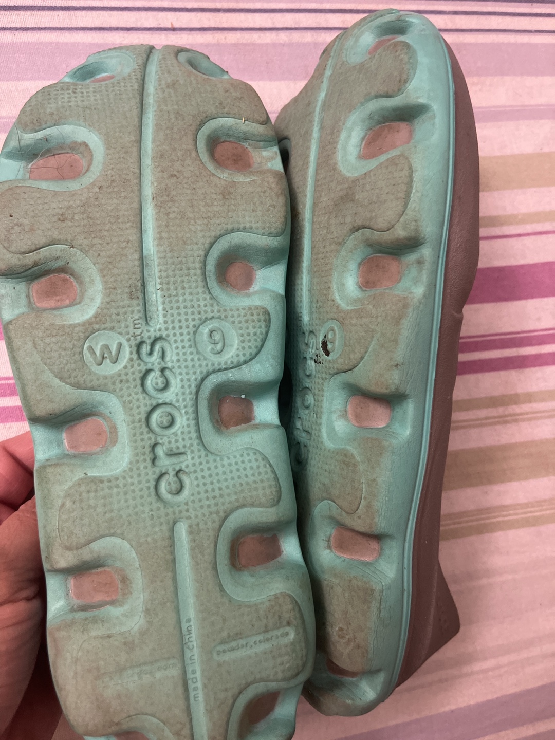 Crocs Women's Grey Flats Size 9 - photo 2
