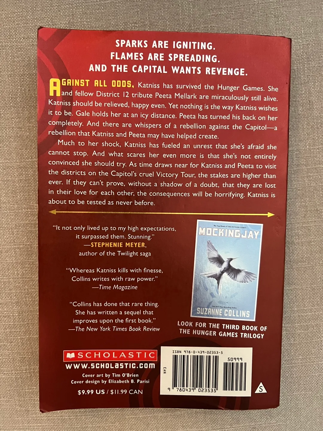 Catching Fire by Suzanne Collins image indicator(3)