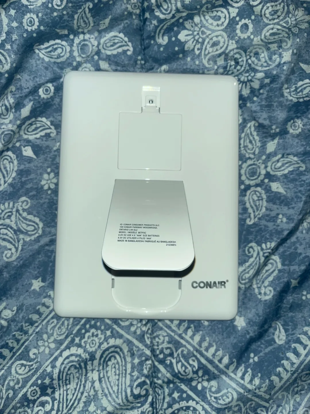 Conair Lighted Makeup Mirror image indicator(3)