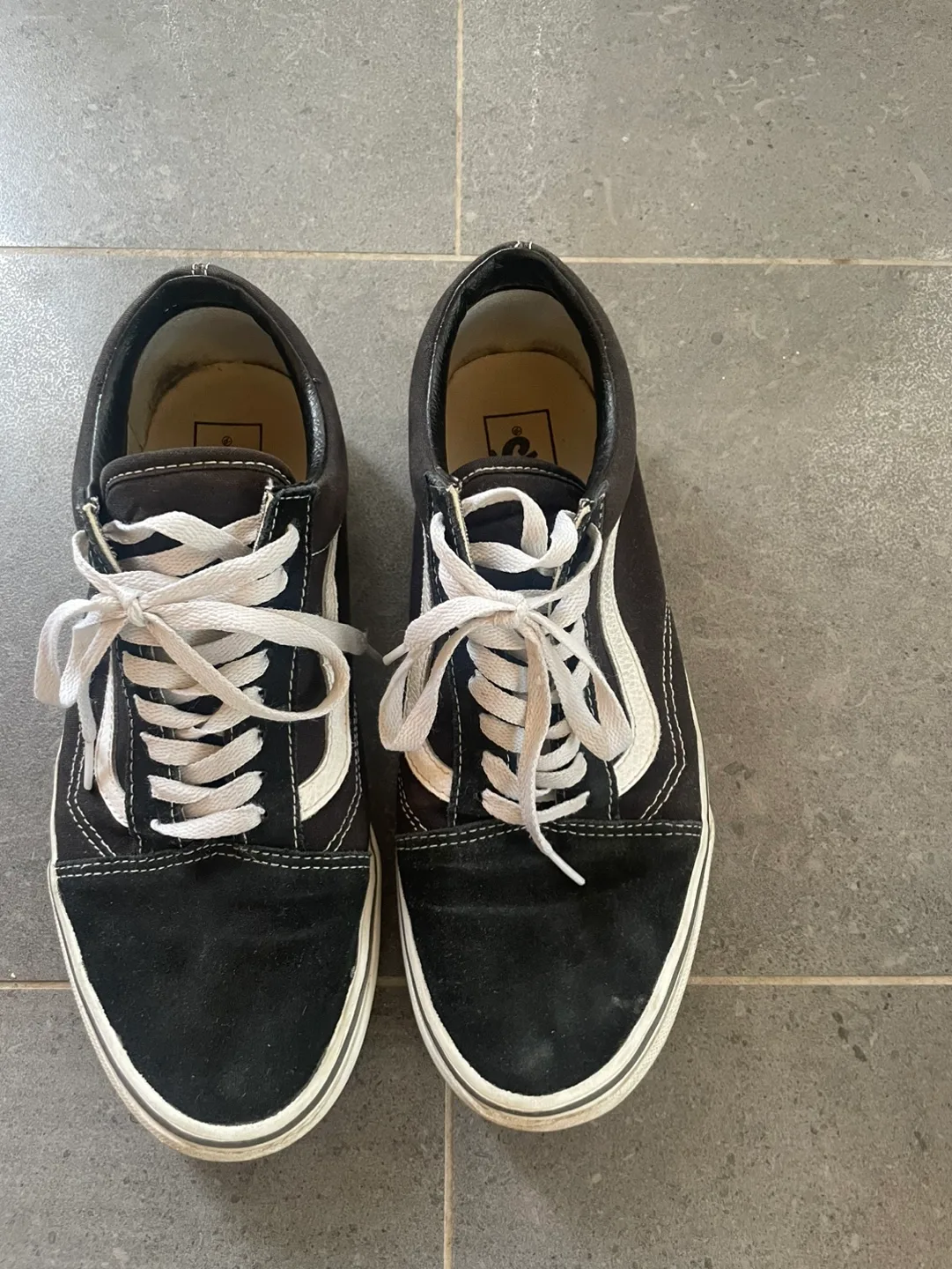 Free* Vans Old Skool Sneakers thumbnail