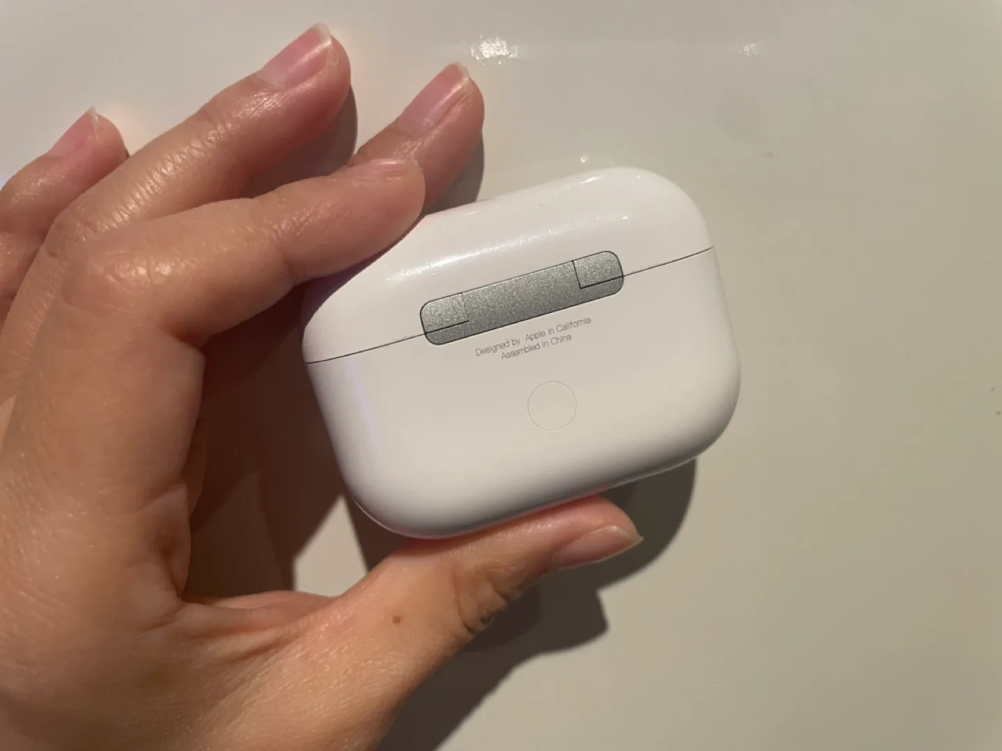 AirPods Pro Charging Case image indicator(2)