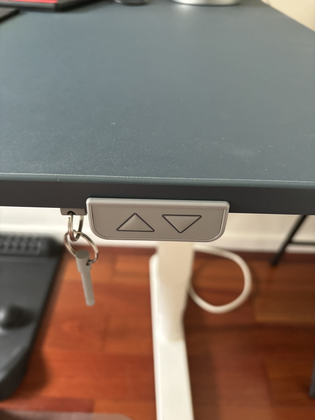 IKEA BEKANT Sit/Stand Desk 160 X 80 - photo 4