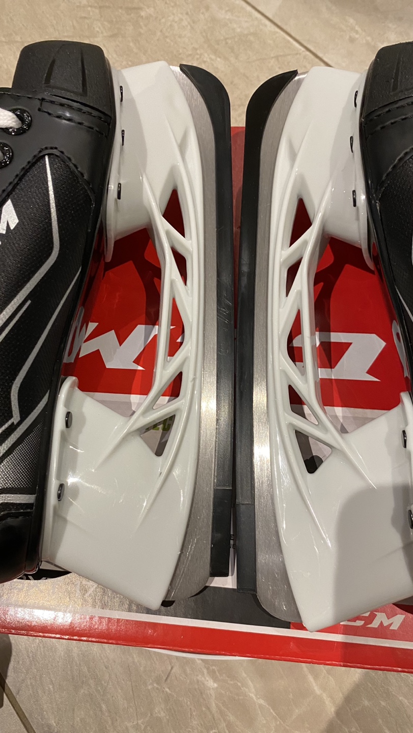 Kids JR Ice Skates Size 3/4 - photo 5