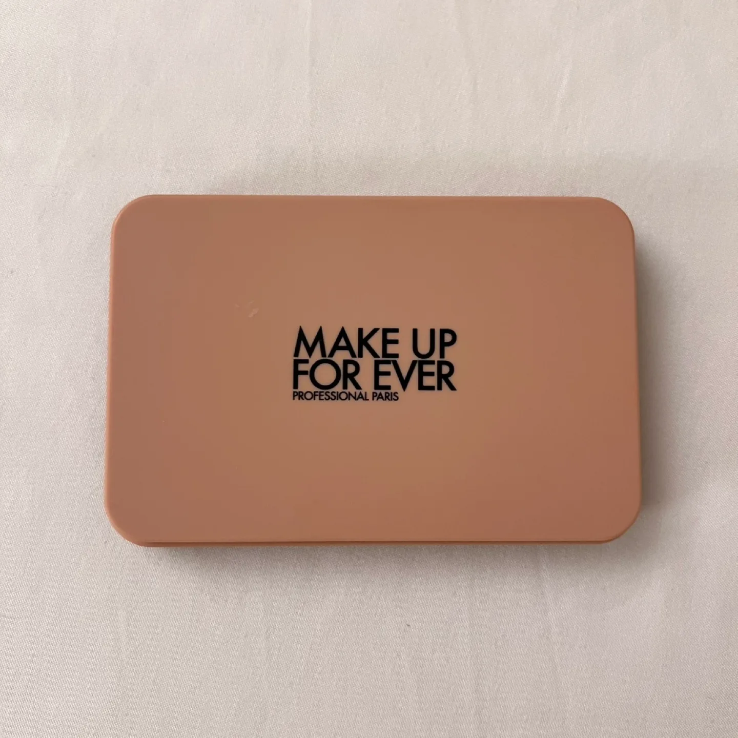 HD Skin Matte Velvet - Shade 2R24 image indicator(2)