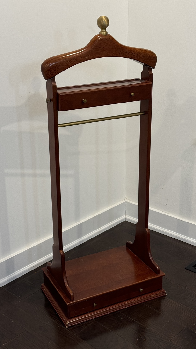 Wooden Valet Stand - photo 5