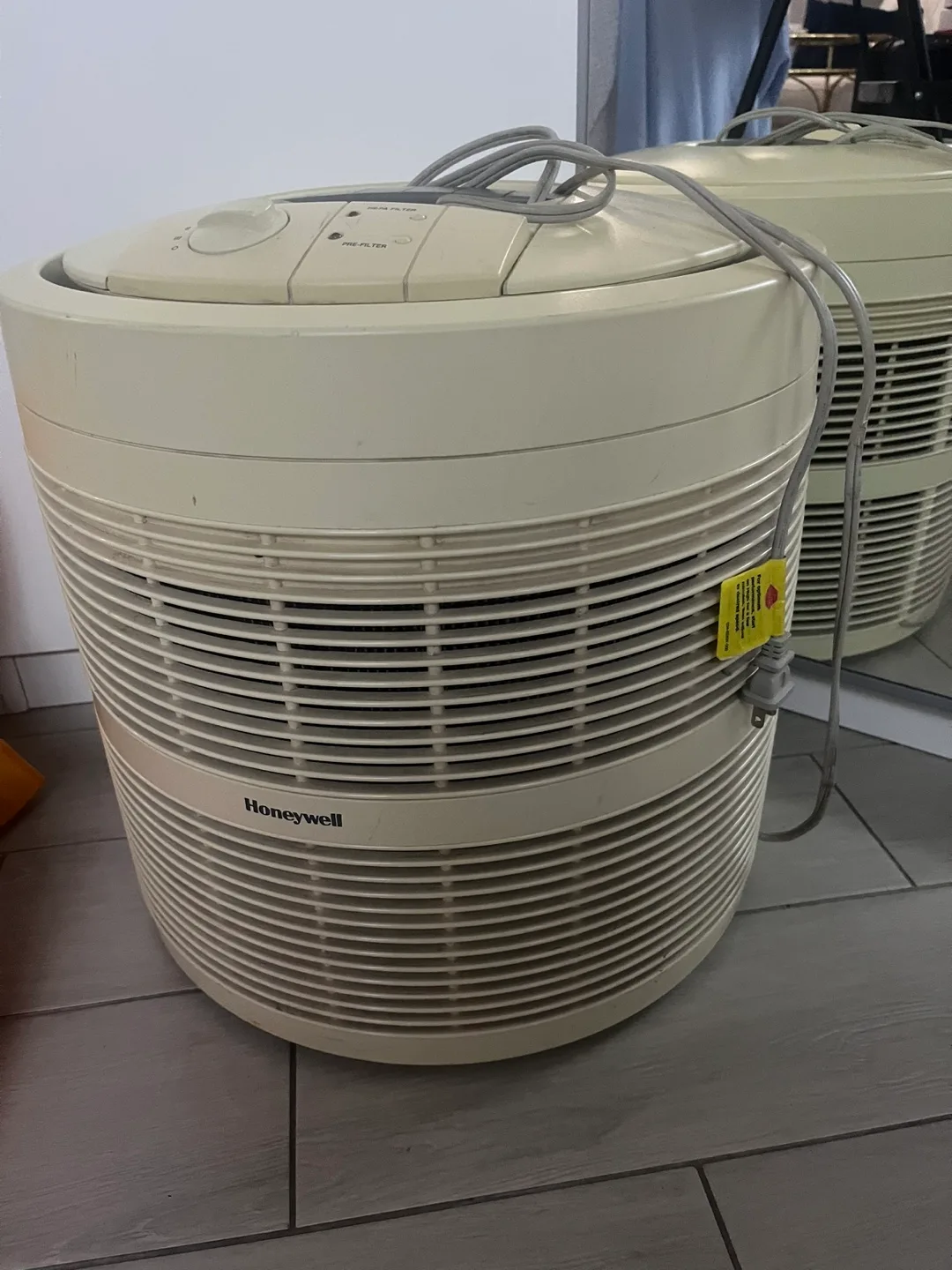 Honeywell Air Purifier thumbnail