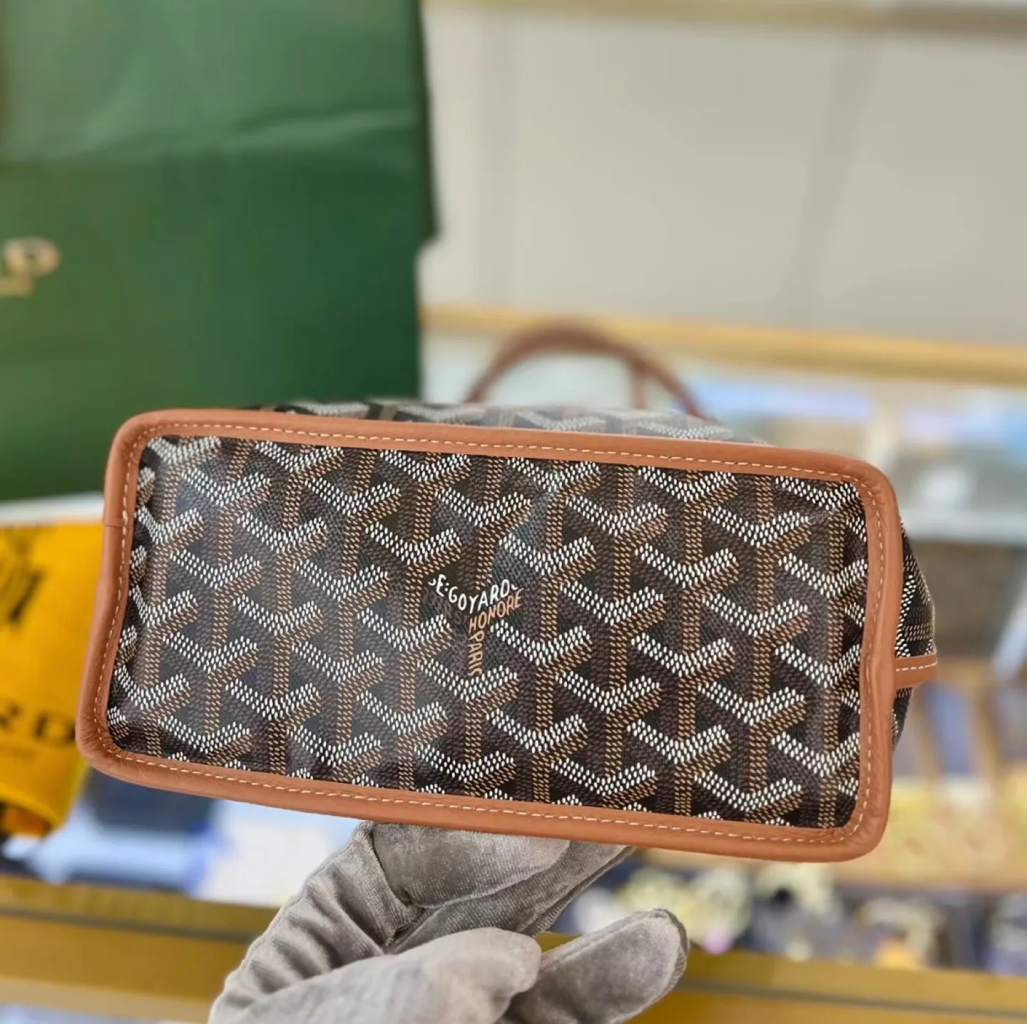 100% Authentic Goyard mini tote image indicator(4)