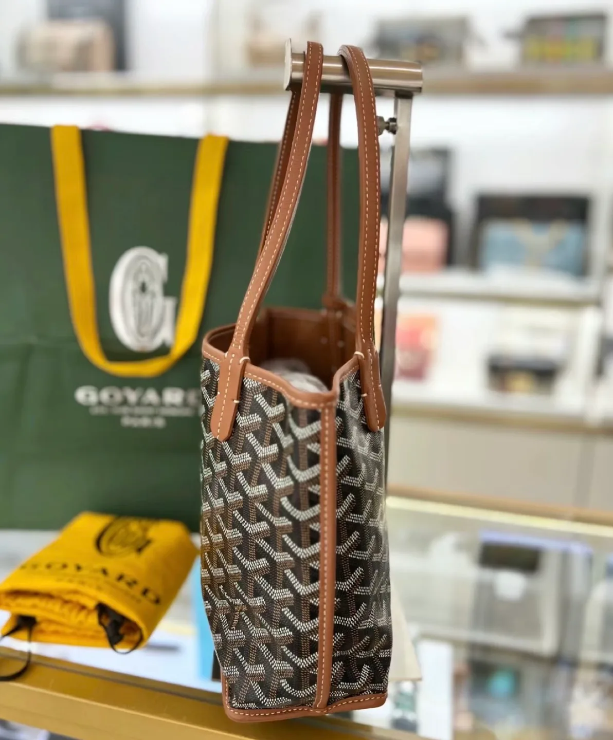 100% Authentic Goyard mini tote image indicator(3)