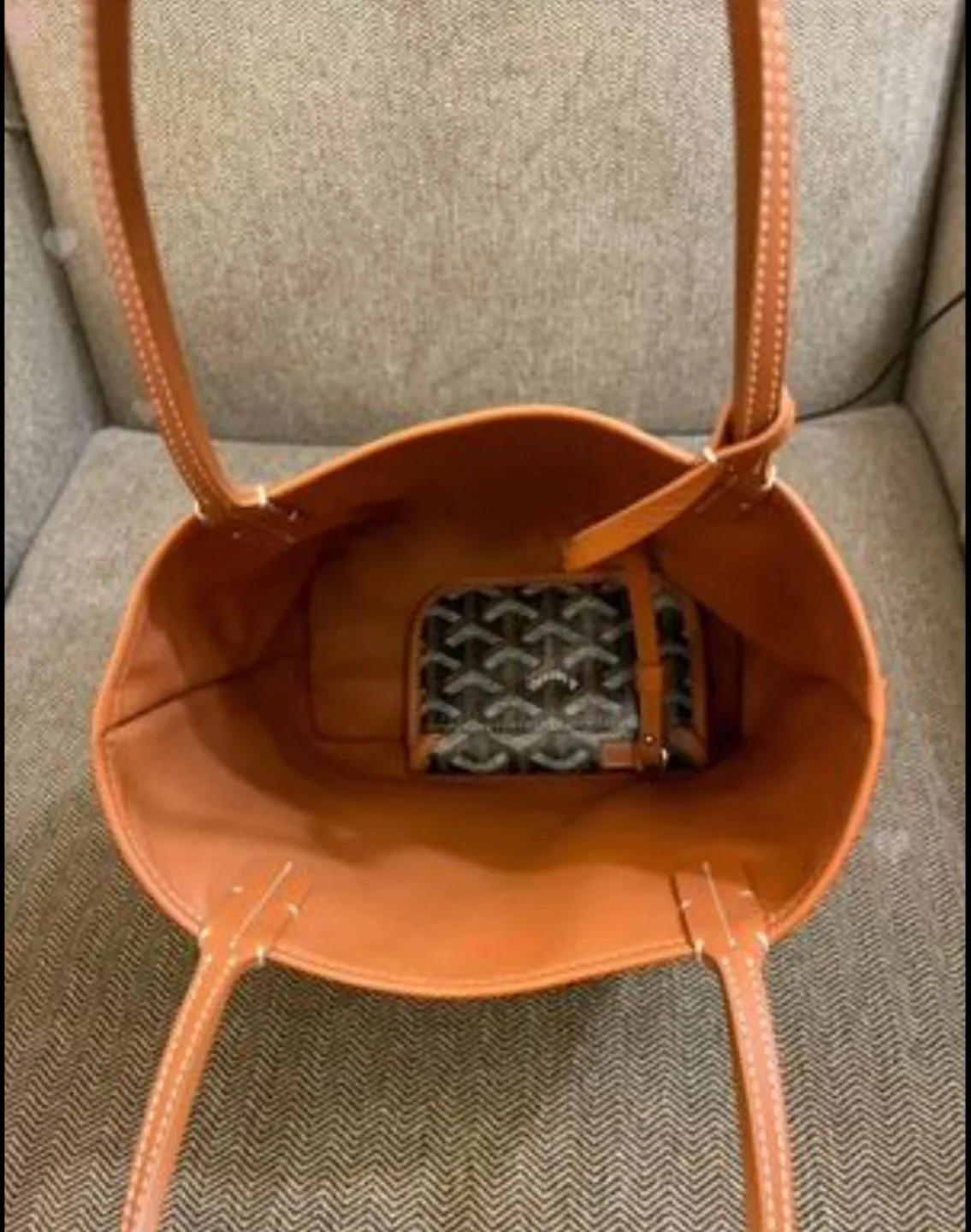 100% Authentic Goyard mini tote image indicator(6)