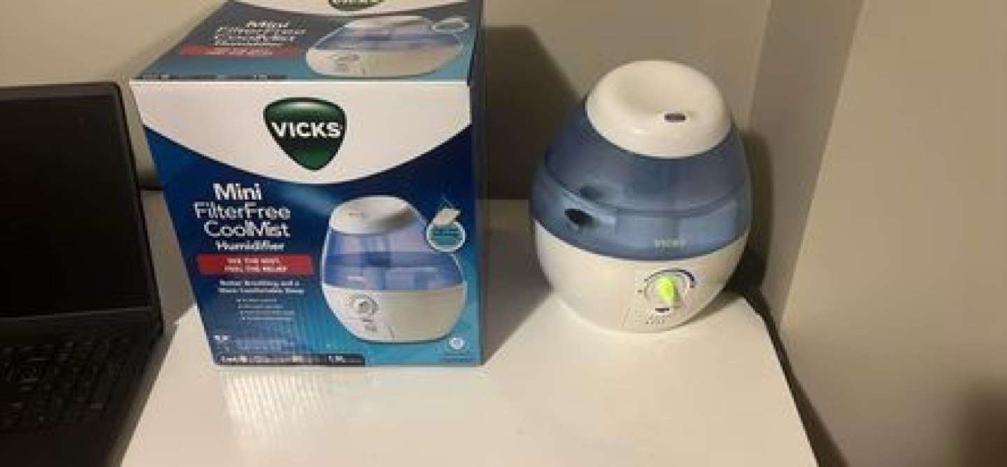 Vicks Mini Filter Free Cool Mist Humidifier- moving sell - photo 3